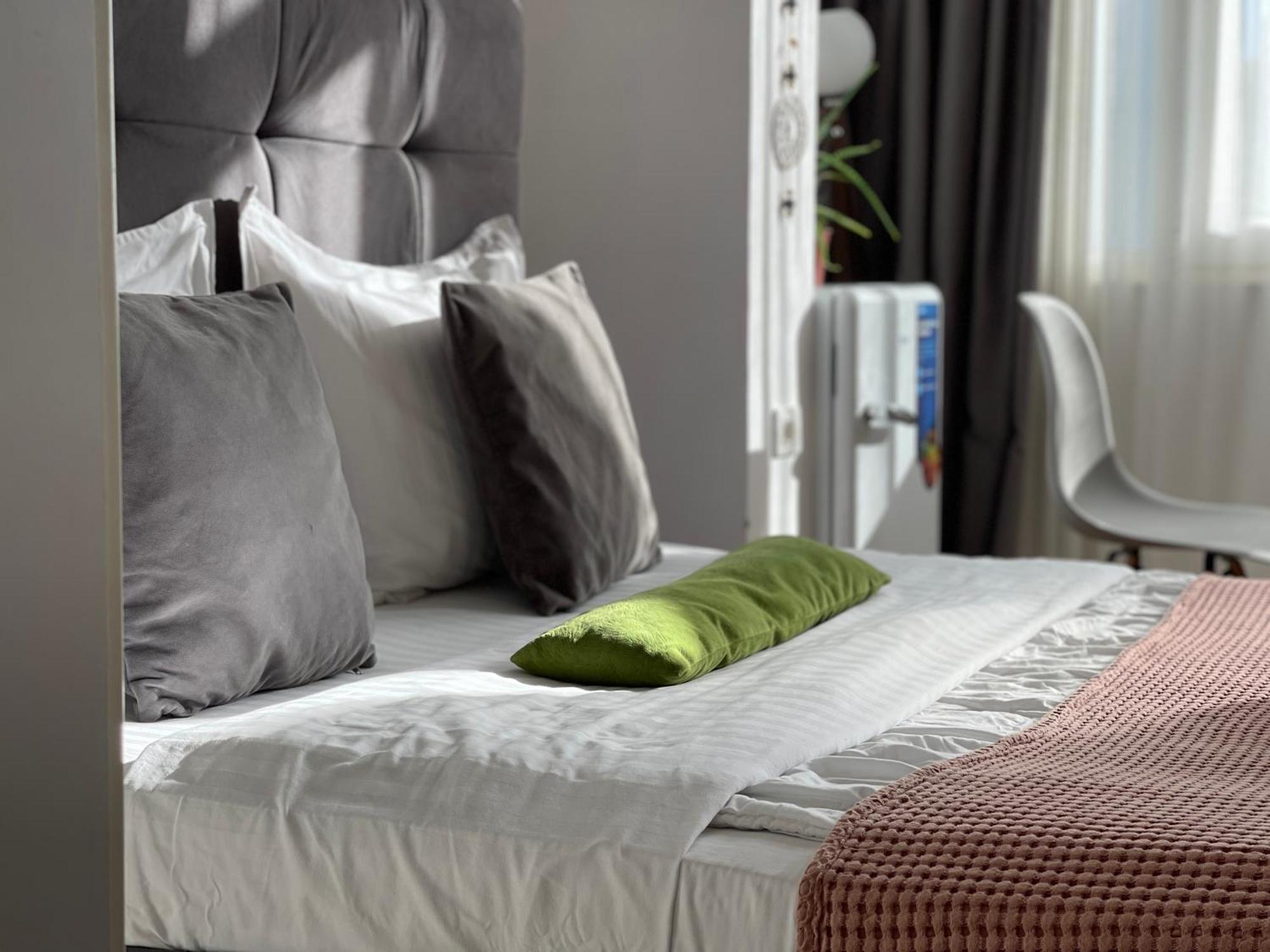 Bricks Studio Apartments Tirana Zewnętrze zdjęcie