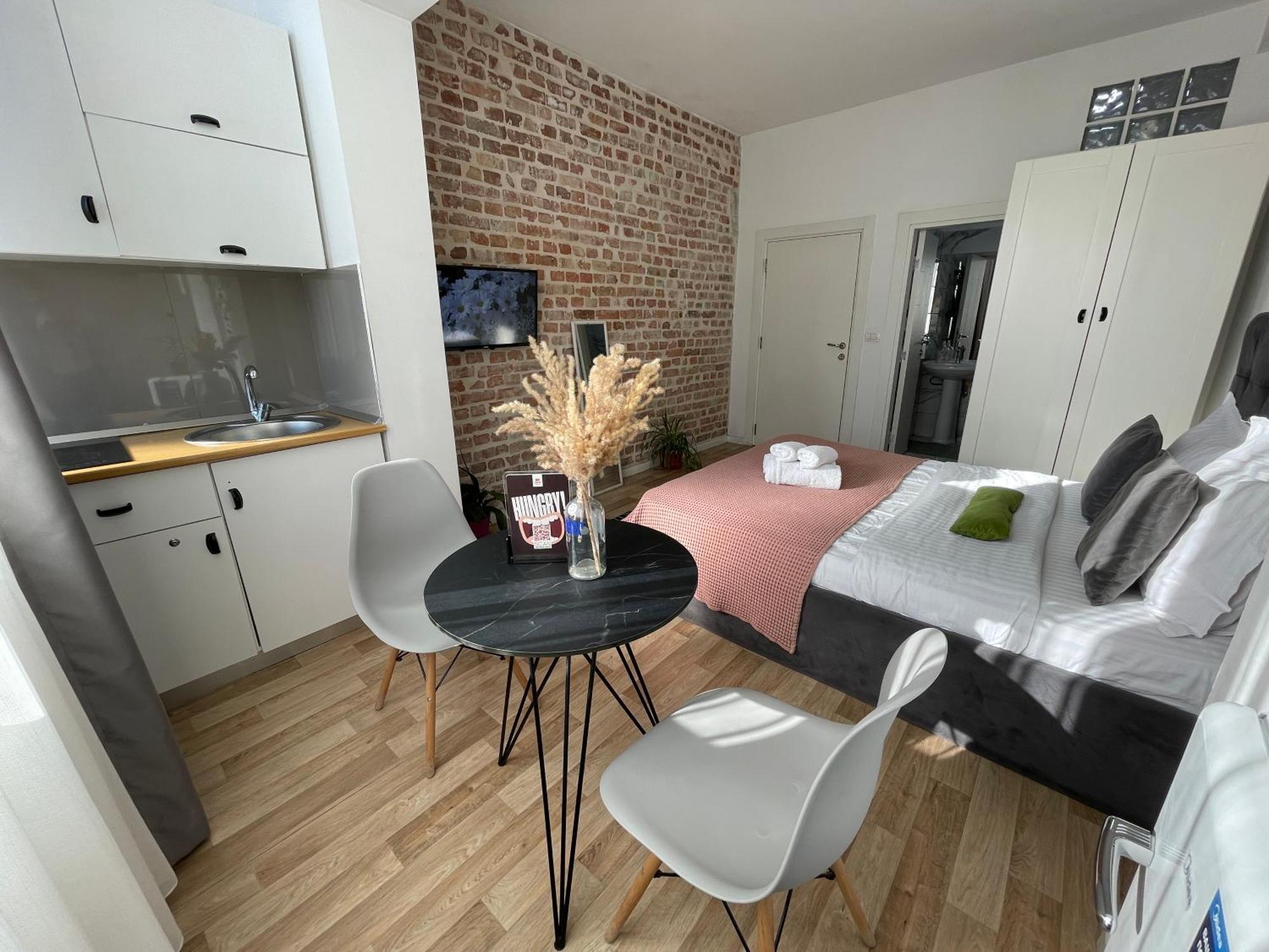 Bricks Studio Apartments Tirana Zewnętrze zdjęcie