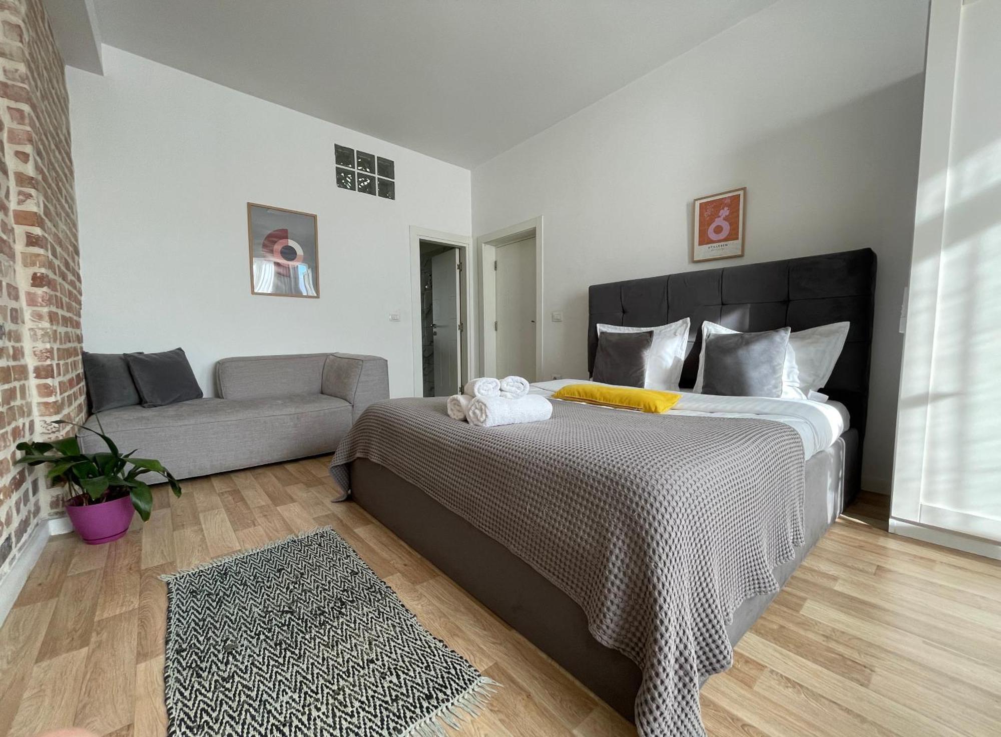 Bricks Studio Apartments Tirana Zewnętrze zdjęcie